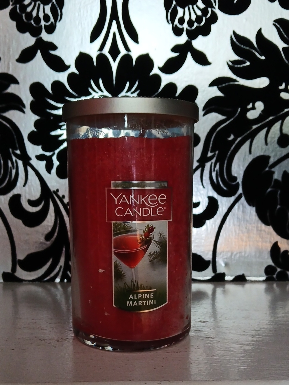 Yankee Candle Red Alpine Martini Jar Candle